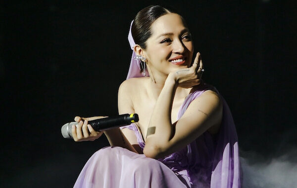 bao-anh-len-tieng-ve-tin-lay-chong-dai-gia-bi-mat-sinh-con-580