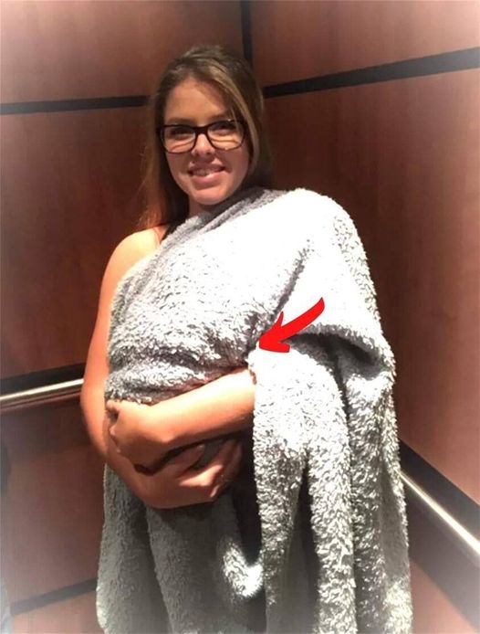 P2. The woman entered the hospital with a blanket covering what everyone assumed was a child, but as she disclosed what she had brought, the doctors and nurses fell silent. Take a look at what she hid: